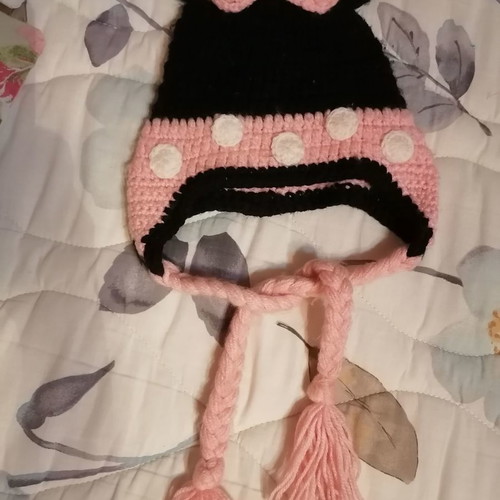 Handmade knitted Mini Mouse hat new for age 2 and up
