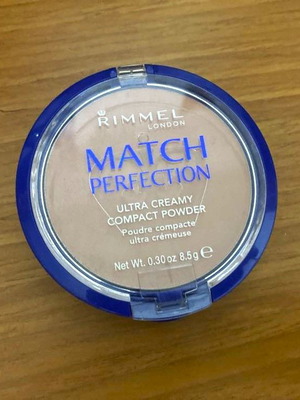 Rimmel long-lasting powder classic beige new