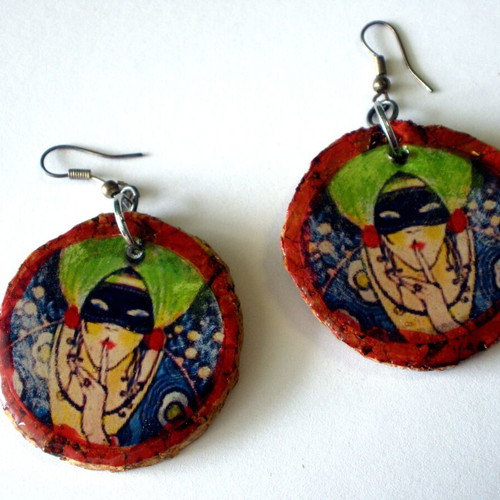 Various earrings like new, vintage designs