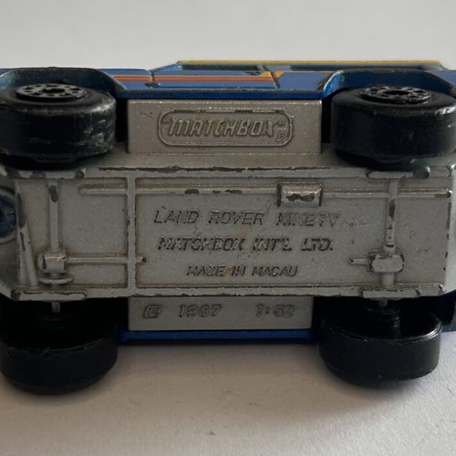 Vintage Matchbox 1987 Land Rover Ninety toy car