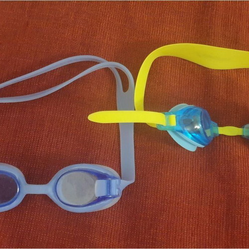 Children's swimming goggles Aquaspeed and Energetics used