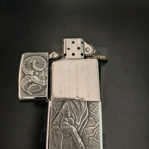 Zippo Bighorn Sheep Chrome Barrett Smythe 1997 like new