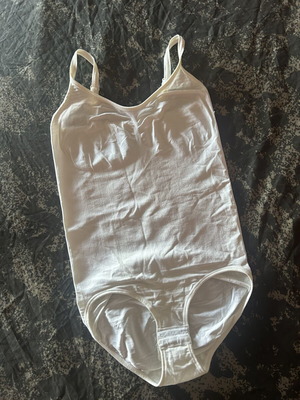 White bodysuit tank top like new, size M