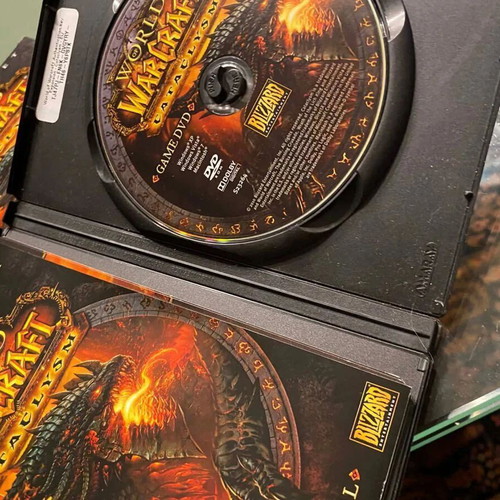 World of Warcraft Cataclysm DVD like new