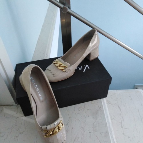 Tsitsivas beige pumps like new, size 38 with heel