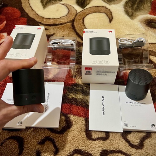 Huawei CM510 portable speakers used, set of 2