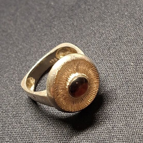 Silver ring with 925 stamp, like new