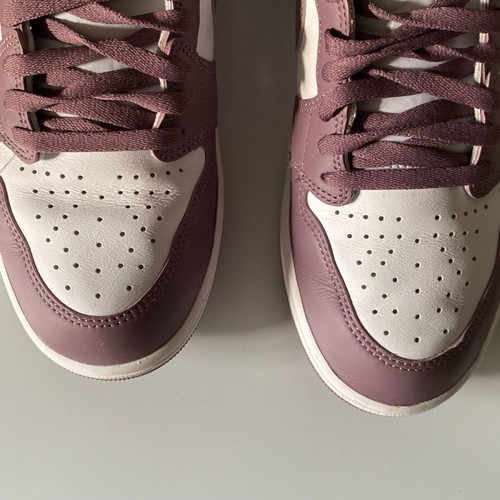 Nike Air Jordan 1 Mid new, size 44, purple/white