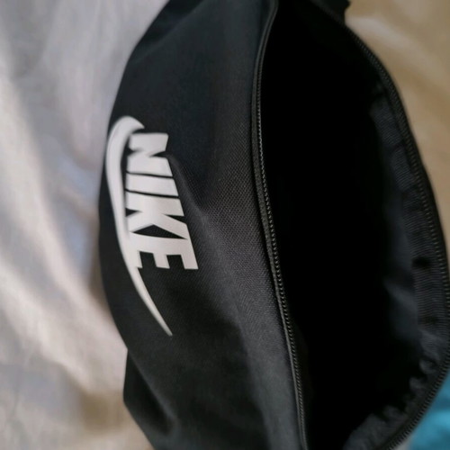 Nike waist bag like new, black