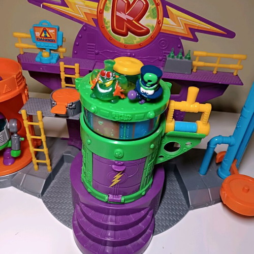 Superthings arena like new