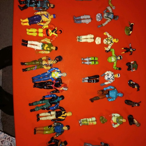 Gi Joe figures used, pack of 21 pieces with weapons