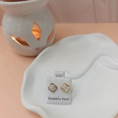 Stainless steel earrings new, white and gold-colored