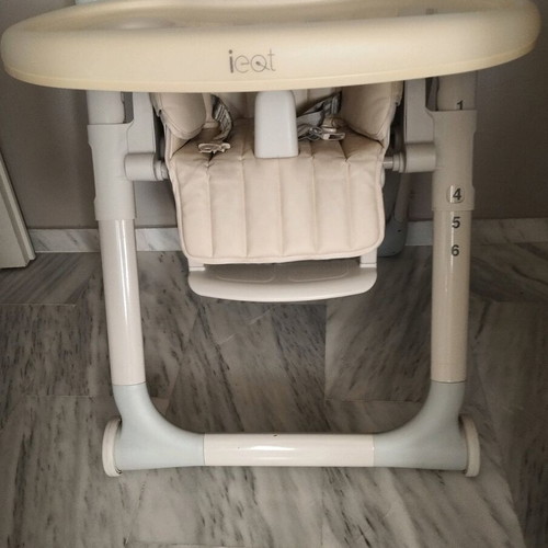 Cangaroo ieat baby high chair used