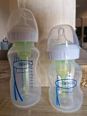 Dr Brown's plastic baby bottles like new