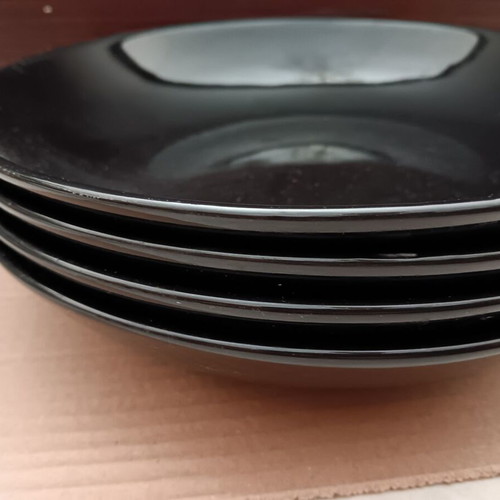 Set of 4 deep plates used
