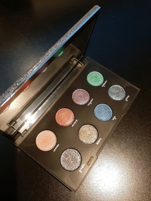 Urban Decay Moondust Eyeshadow Palette σαν καινούργιο