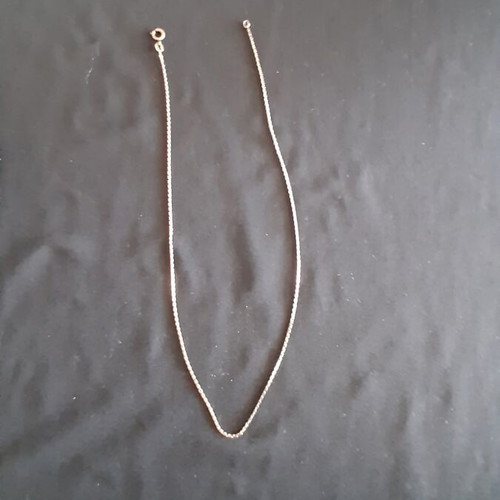 Silver necklace chain 40 cm like new