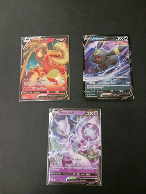 Pokemon cards Charizard, Mewtwo, Umbreon V καινούργια