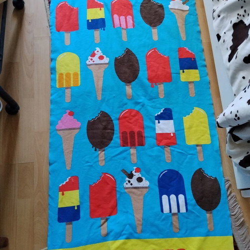 Summer Treats beach towel microfiber