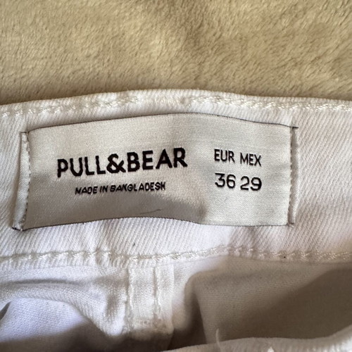 White skinny jeans Pull & Bear size S/36 EU like new