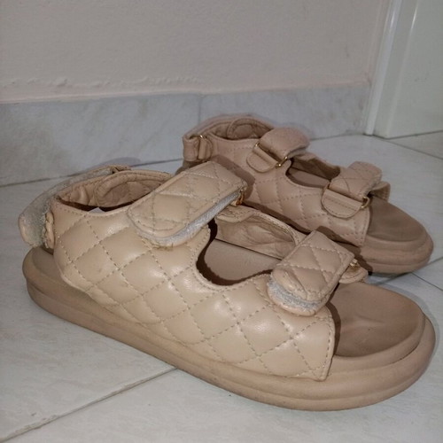 Quilted sandals used, beige, size 38