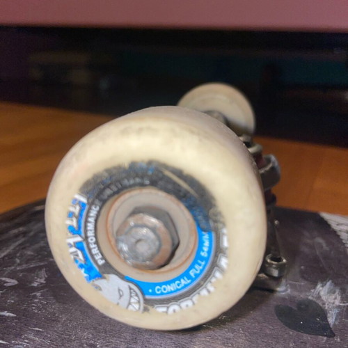 Skateboard professional used with Anuel deck, Independent trucks, Spitfire wheels