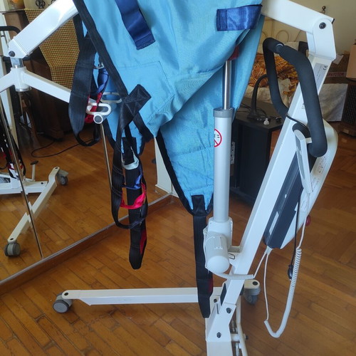 Patient Lift with Rechargeable Battery like new, up to 150 kg