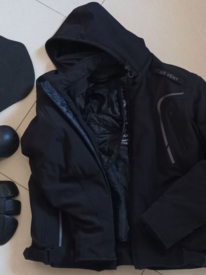 Motorcycle Jacket 4XL like new with CE lvl1 protectors and Kevlar lining