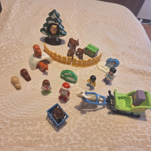 Playmobil 1-2-3 Christmas Calendar 9391 like new, Christmas in the Forest
