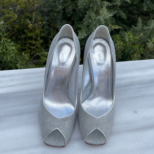 Mourtzi silver open-toe pumps like new, size 39