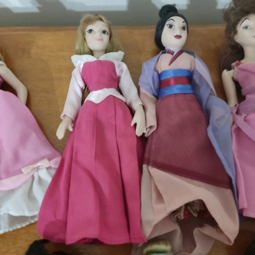 Disney porcelain dolls collection of 15 Deagostini like new