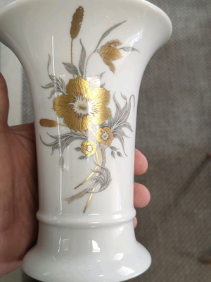 Vintage Kaiser Porcelain vase with handmade decoration and gilding like new