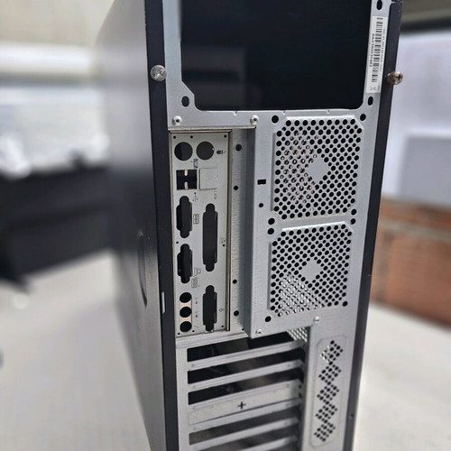 Vento A8 computer case used with DVD Rewriter GH22LP20