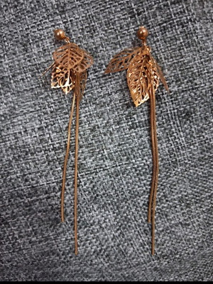 Earrings like new yellow with leaf design and double asymmetric chain, 12 cm