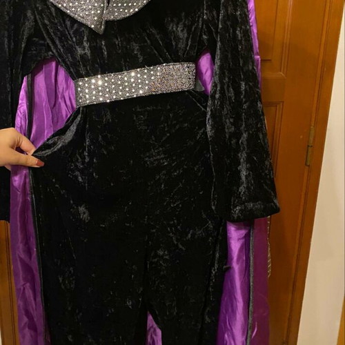 Catwoman children's carnival costume like new, size 14