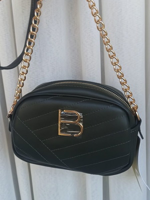 Lucky Bees women's crossbody bag dark green with chain, size 20x7x15