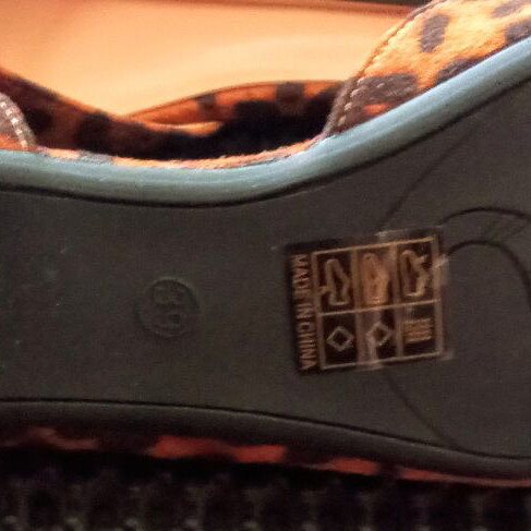 Snake Woman Shoes size 39 new, colorful faux snake leather