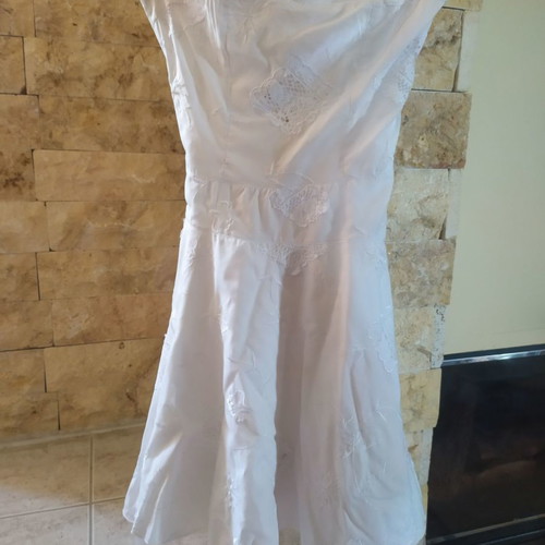 White strapless dress used, size S
