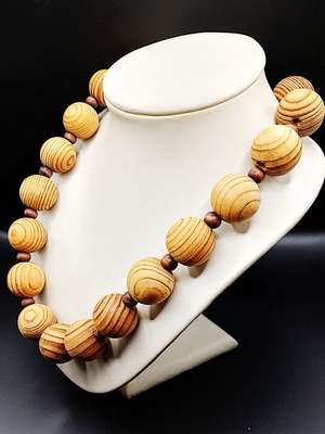 Ξύλινο χειροποίητο κολιέ καινούργιο, Boho σχέδιο, 69cm, καφέ-κίτρινο