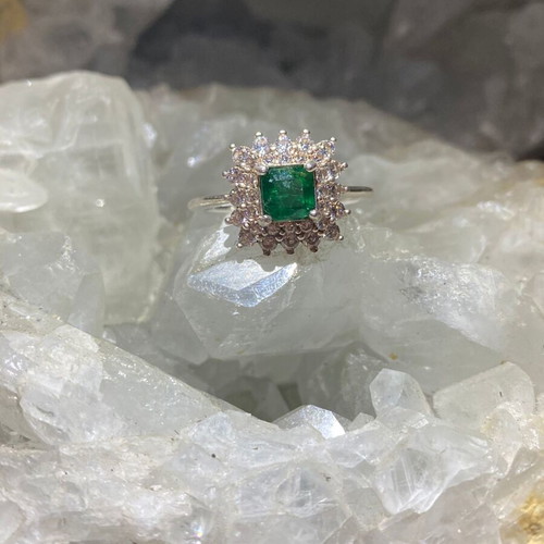 Silver ring with natural emerald and moissanite, new