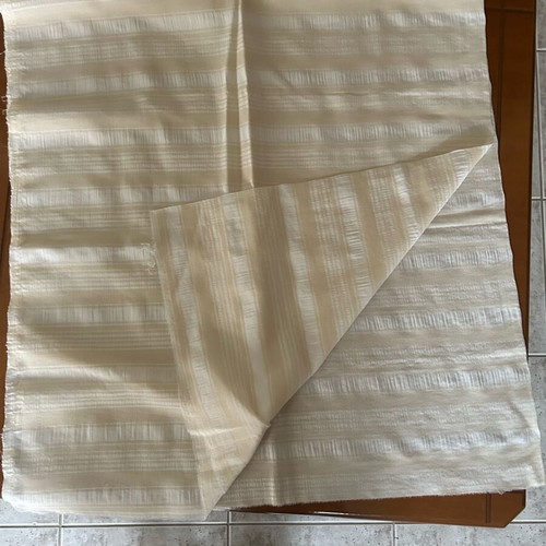 Tablecloth like new 140 x 130 cm
