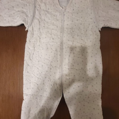 Sleeping bag for 5-year-old boy used with detachable sleeves
