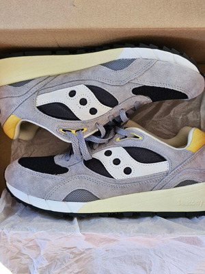 Saucony Shadow 6000 new men's sneakers size 45 colorful yellow