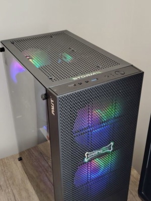 RGB гейминг компютър i7-2600K 16GB RAM 1080 Ti като ново