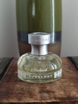 Burberry Weekend Eau de Parfum 30ml σαν καινούργιο