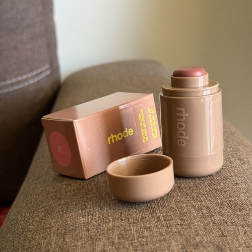 Rhode Pocket Blush Tan Line new unused