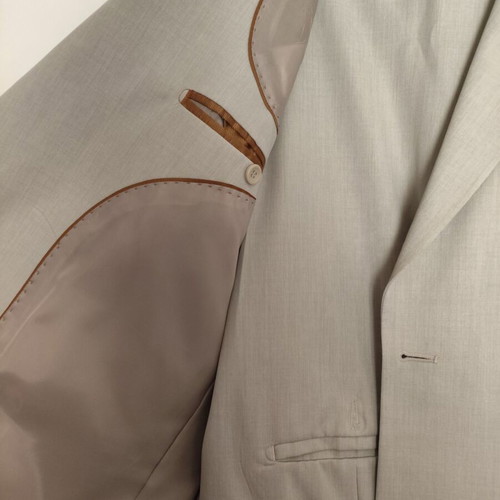 Pier Ferri suit new, beige, jacket size 52 trouser size 48