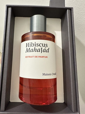 Hibiscus Mahajád Maison Crivelli extrait perfume 100ml