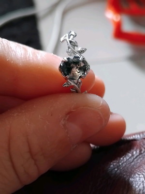 Moss Agate Silver Ring Size 6 With Leafy Design