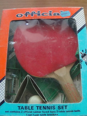 Table tennis set with Dunlop Club Reverse racket like new